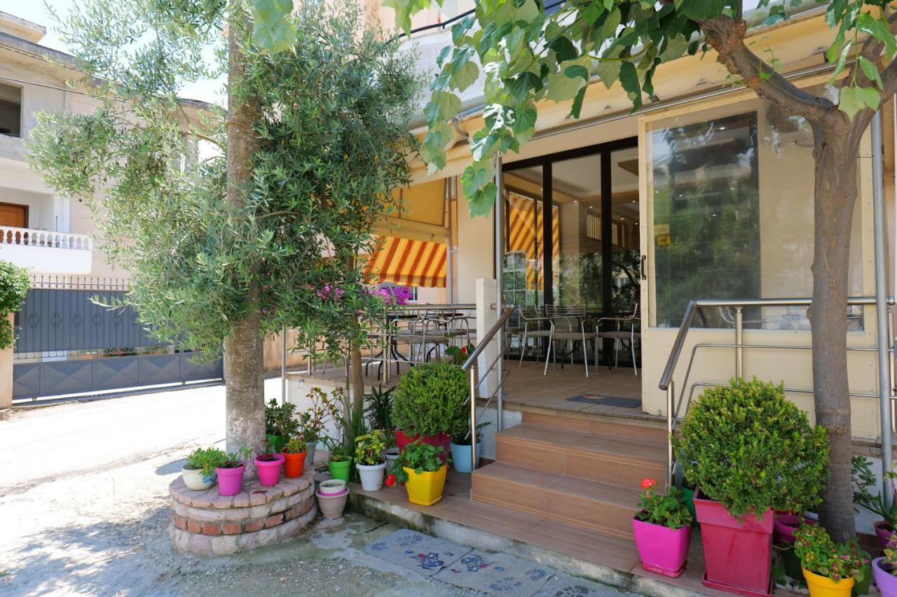 Hotel Adi-Vera Sarandë Exteriér fotografie