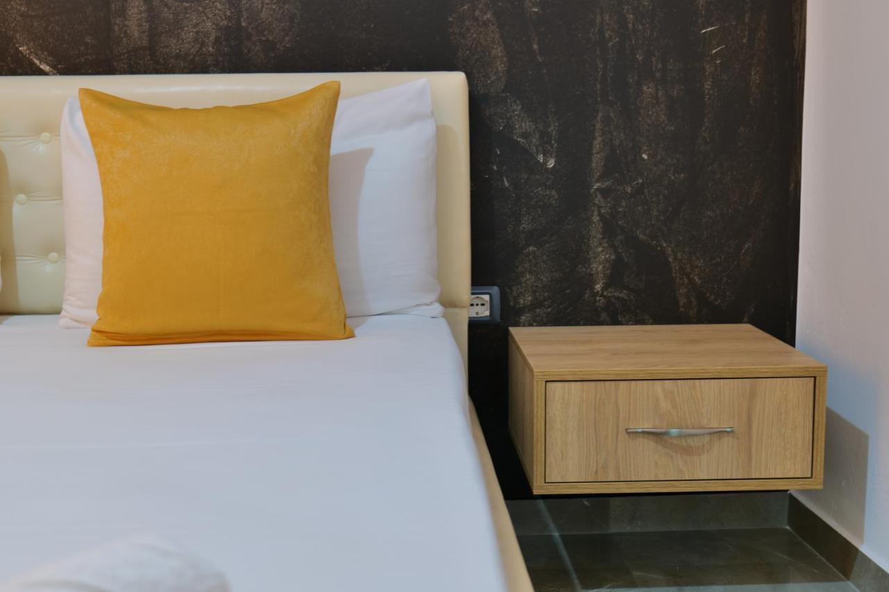 Hotel Adi-Vera Sarandë Exteriér fotografie